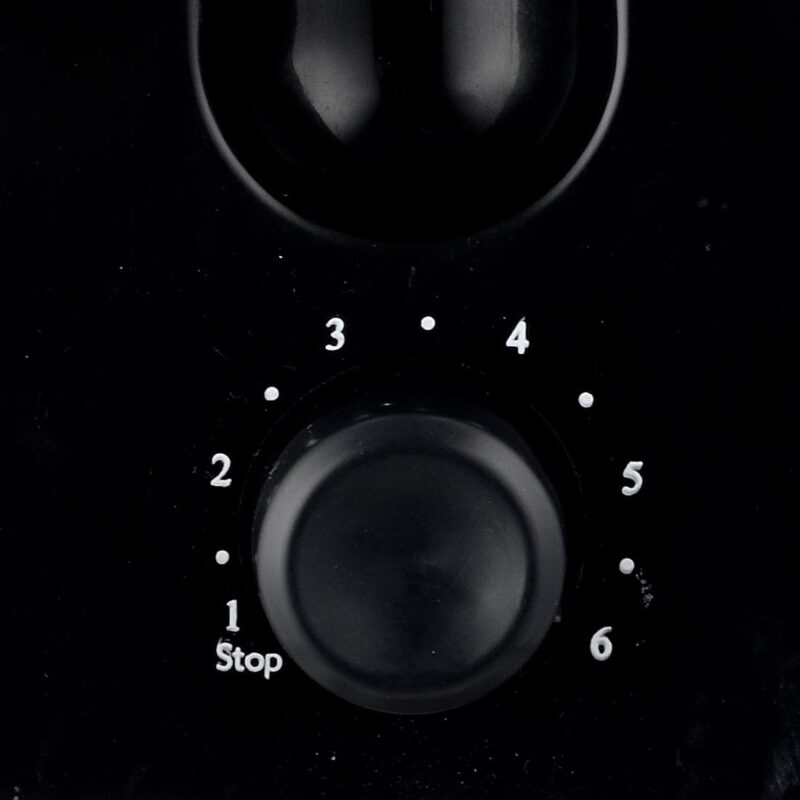 Acura Plus Pop Up Slice Toaster, 750W, 7 Browning Controls, Removable Crumb Tray, 2 Years Warranty, Black - Image 2