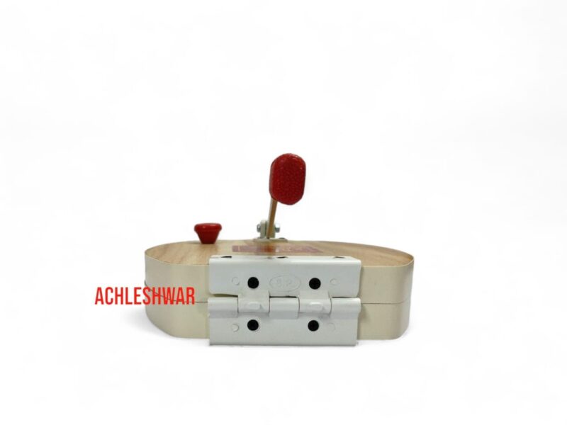 Achleshwar Wooden Manual Heavy Round Wooden Board Papad-Puri-khakhra Press Maker Plywood Machine with Iron Handle Roti Maker Press Machine with Handle for Kitchen Home (11 Inch) - Image 4