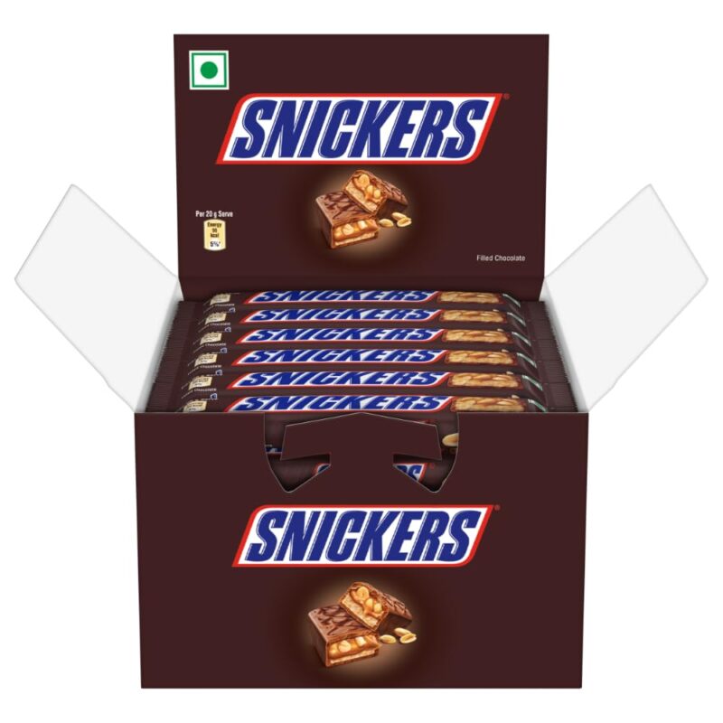 Snickers Peanut Filled Chocolate Bar | Loaded with Delicious & Nutritious Roasted Peanuts, Nougat & Caramel | Nutty Chocolate Treat for Sharing | 22G | Pack of 32, 704 Gm