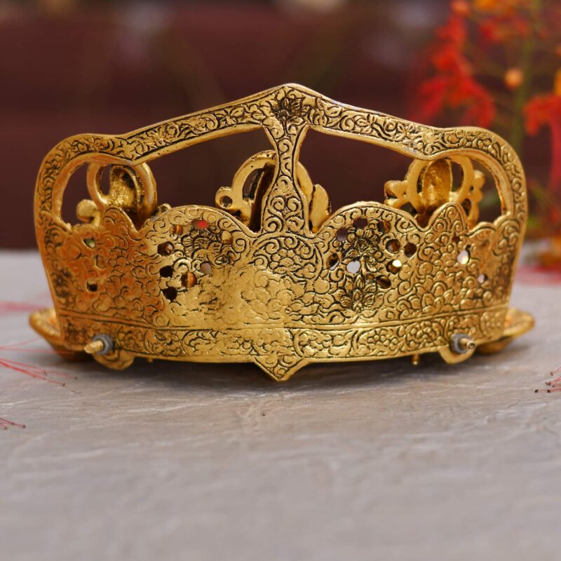 Collectible India Laxmi Ganesh Saraswati Idol Diya Oil Lamp Deepak - Metal Lakshmi Ganesha Showpiece Statue - Traditional Diya for Diwali Puja - Diwali Home Decoration Items Gifts (1) (1) - Image 5