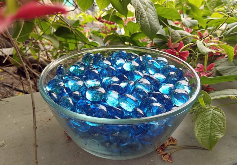 ZEINOO Blue Glass Gems Stones/Pebbles for Home & Garden Décor, Aquarium Décor, Vase Filler, Marble & Gravel Planted Substrate (Blue, 450 gm) - Image 2