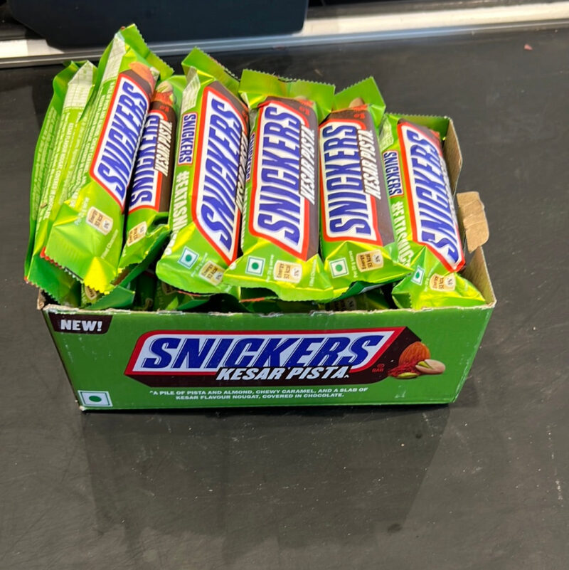24x Snickers Kesar Pista Chocolate Bar 22g each - Pack of 22g - Image 4