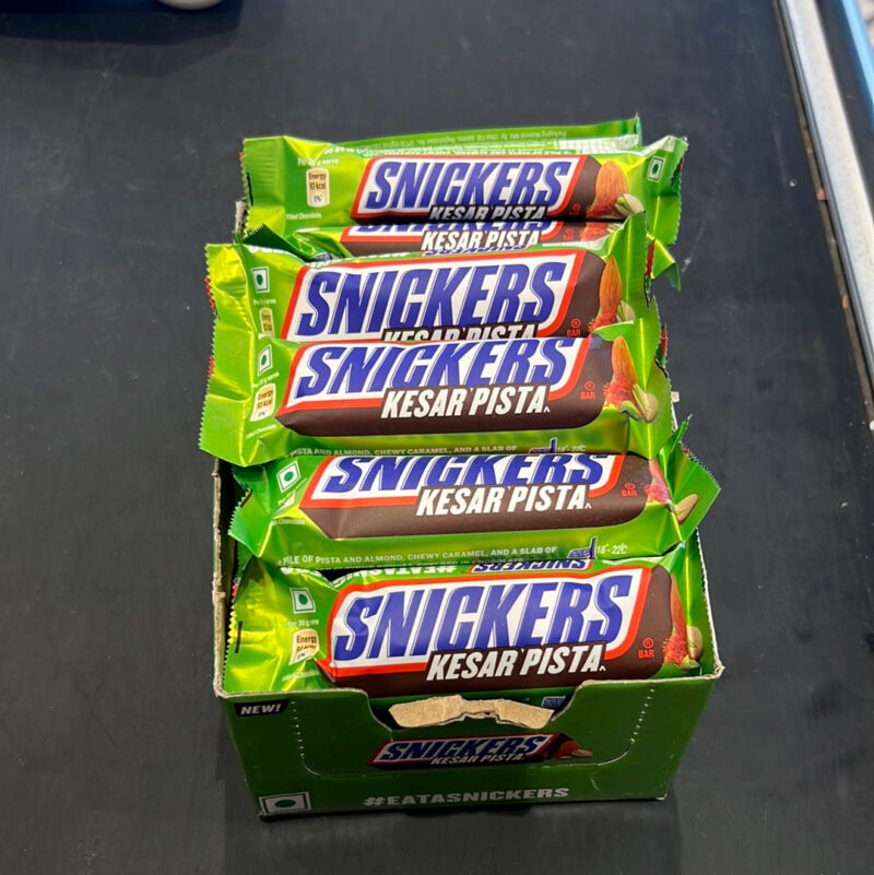 24x Snickers Kesar Pista Chocolate Bar 22g each - Pack of 22g - Image 3